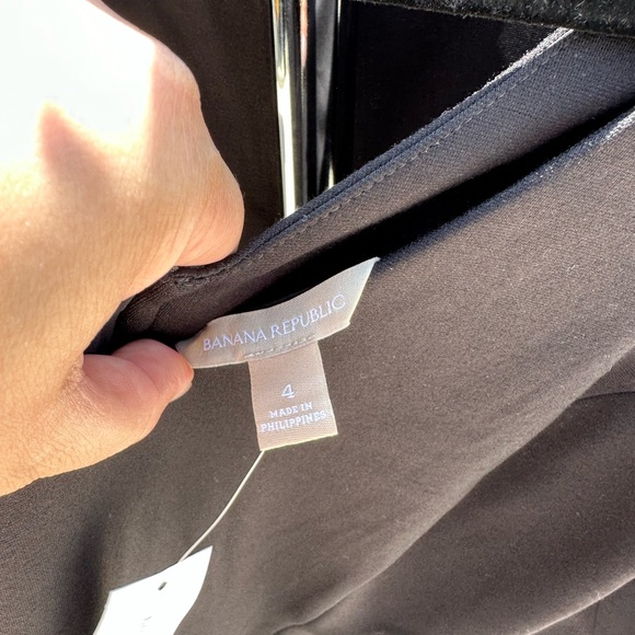 Banana republic dress size 4 NWT black with zipper detail - Picture 3 of 6